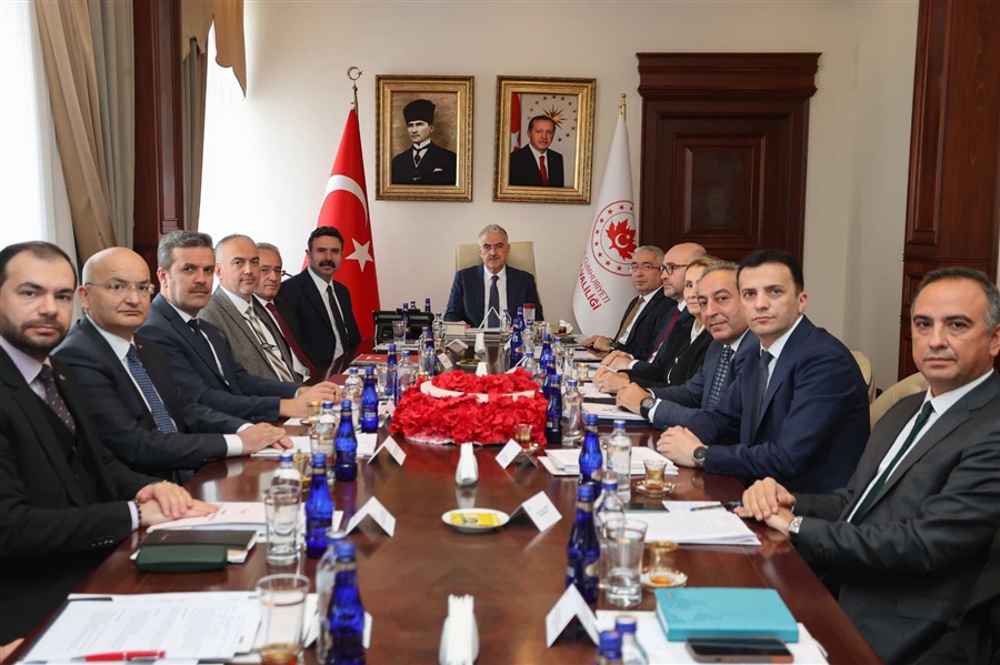 KADININ GÜÇLENMESİ İL KOORDİNASYON KURULU TOPLANTISI VALİMİZ SAYIN EROL AYYILDIZ BAŞKANLIĞINDA GERÇEKLEŞTİRİLDİ.